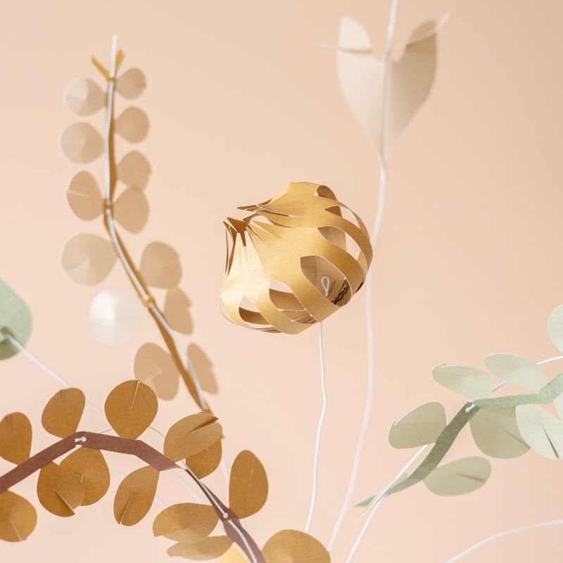 Boeketje-van-papier-bloemen-brievenbus-cadeau