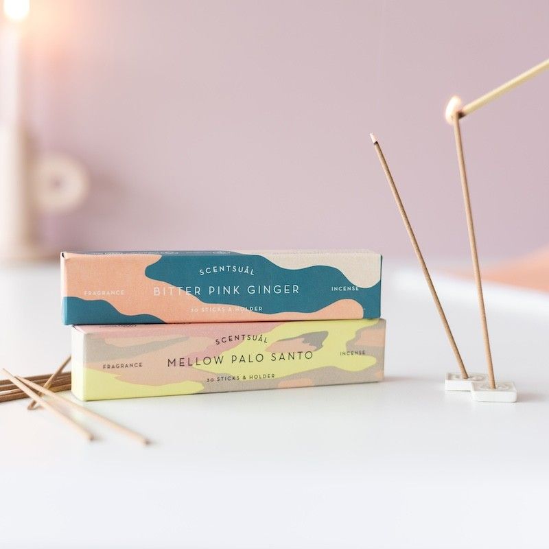 Brievenbuspakketje met twee doosjes wierook in de geuren gember en palo santo