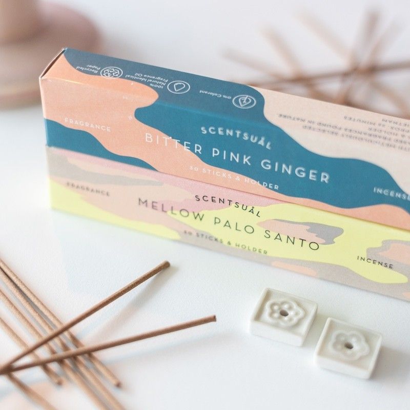 Brievenbuspakketje met twee doosjes wierook in de geuren gember en palo santo