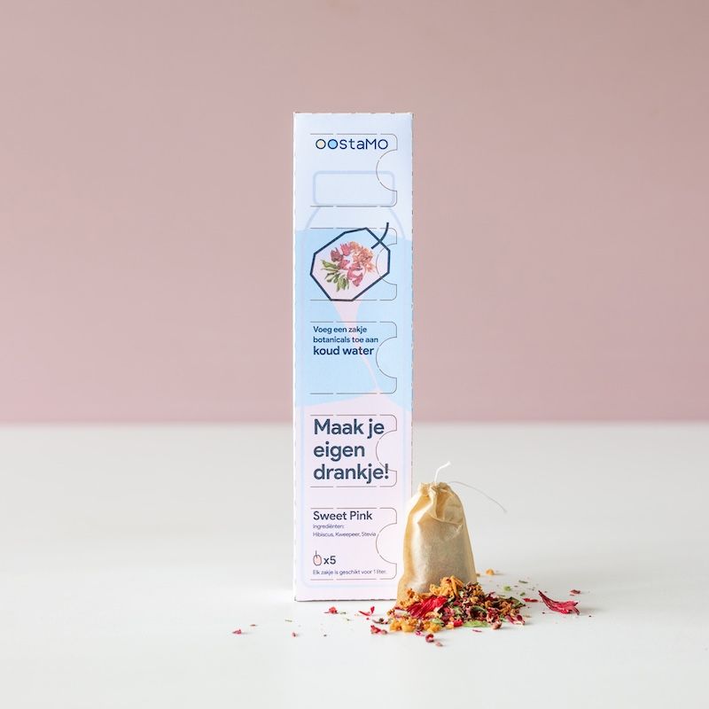 Botanische koude drank in theezakje