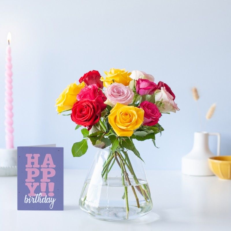 Brievenbuspakketje met rozen in geel, roze en rode tinten