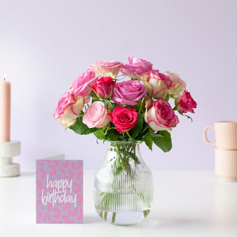 Brievenbuspakketje met verschillende tinten roze rozen